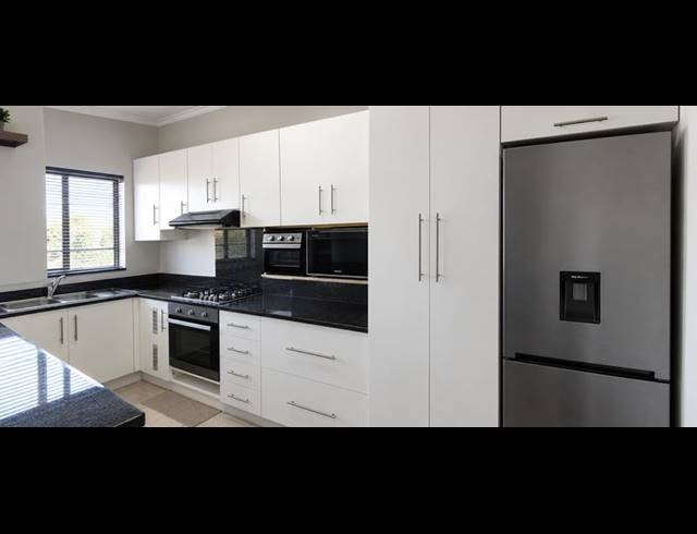 2 BEDROOM APARTMENT FOR SALE IN PELHAM